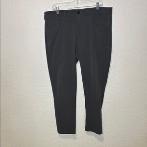 Mizzen + Main Helmsman Athletic taper pants